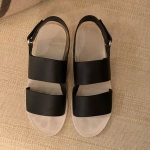 VINCE sandals